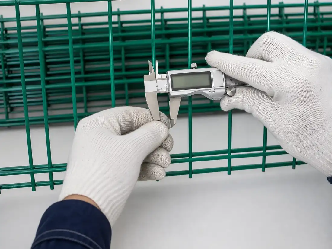Fence wire dimensional inspection workflow