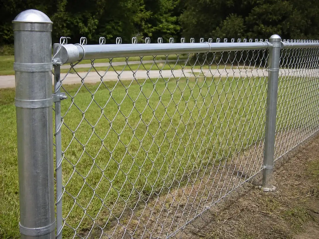 Galvanized or PVC-Coated Chain Link Fence